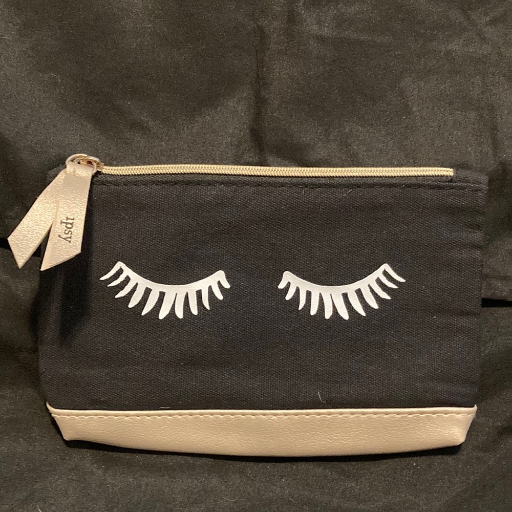Black and Cream Cosmetic Bag